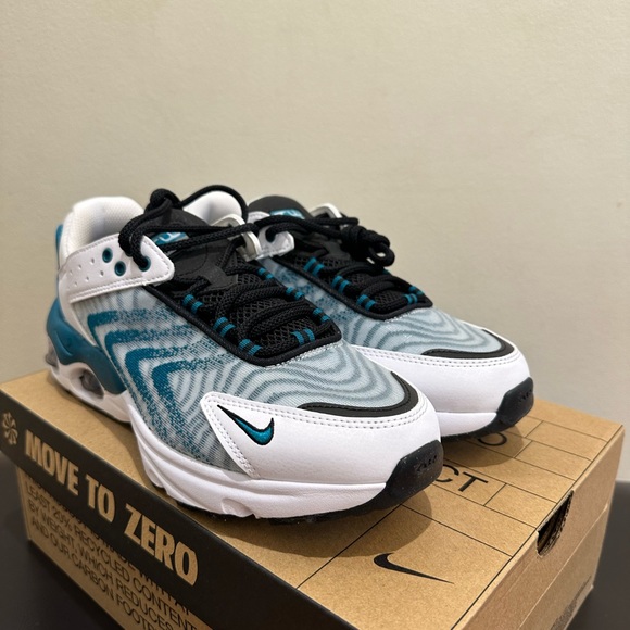 NIB $130 BIG KIDS' NIKE AIR MAX TW CASUAL SHOES - Picture 3 of 7